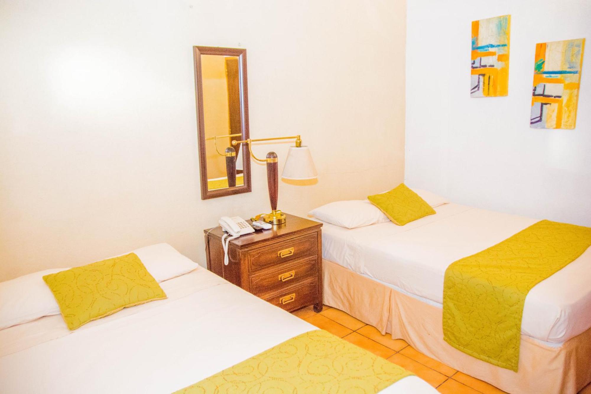 Hostal Fuente Castalia, B Y B León Εξωτερικό φωτογραφία
